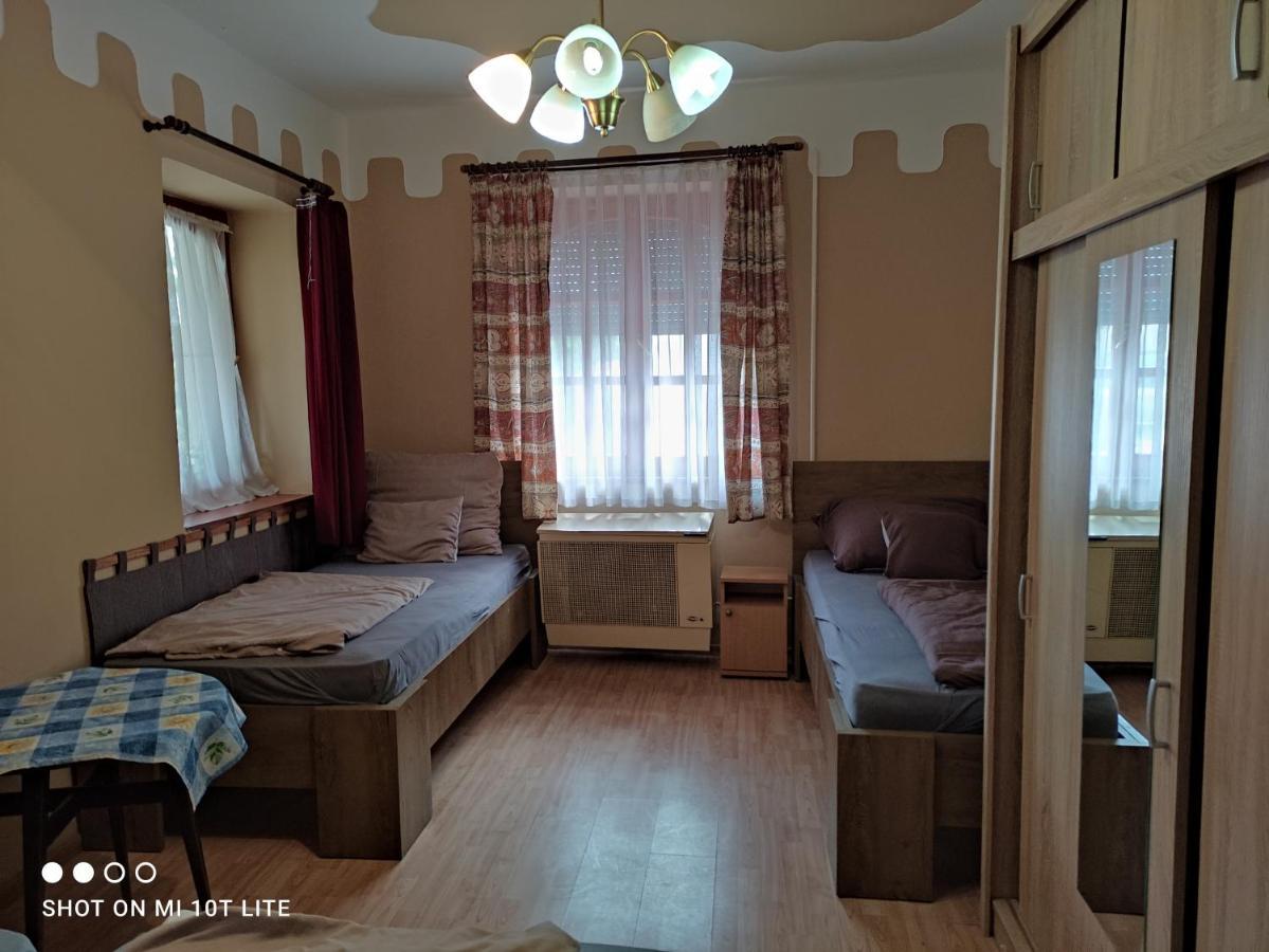 Rakoczi Vendeghaz Lägenhet Poroszló Exteriör bild