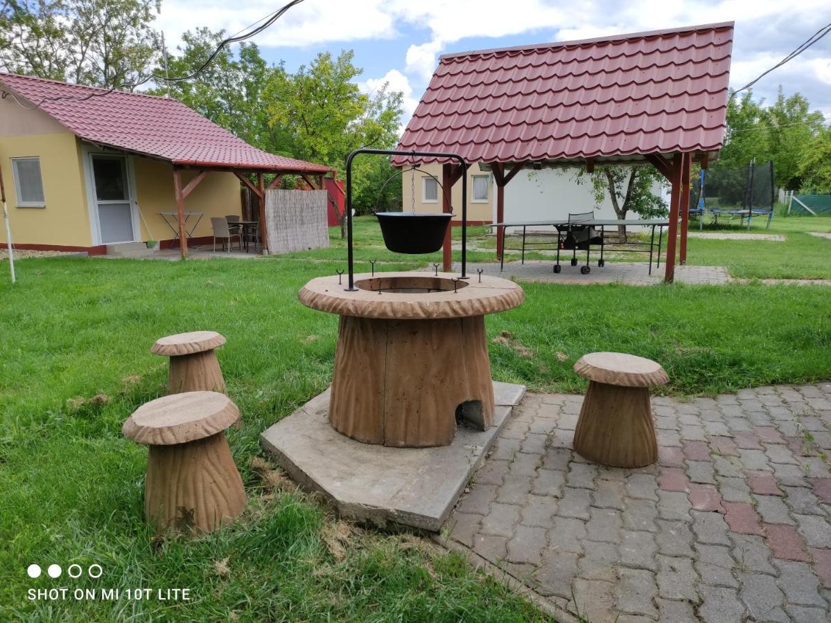 Rakoczi Vendeghaz Lägenhet Poroszló Exteriör bild