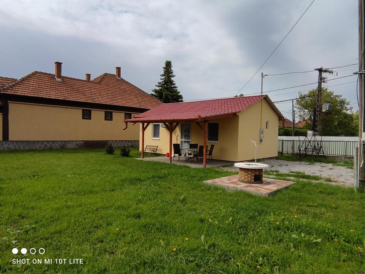 Rakoczi Vendeghaz Lägenhet Poroszló Exteriör bild